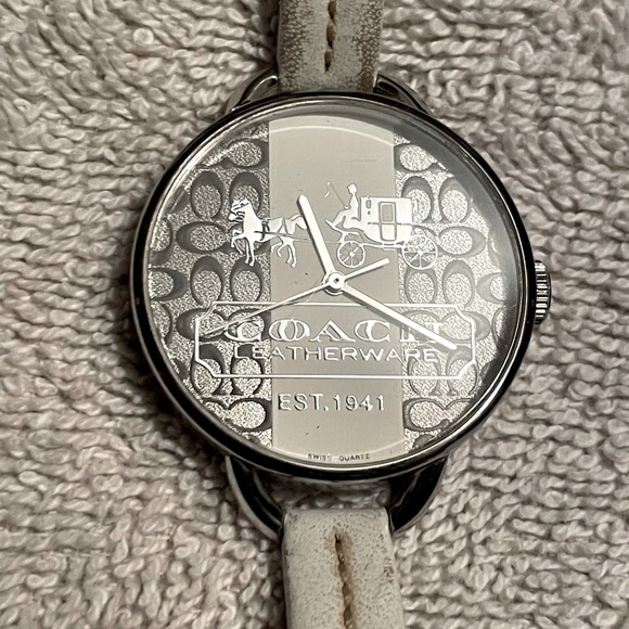 Coach Watch - Picture 2 of 2